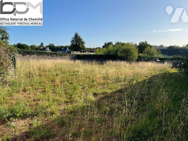 Terrain à bâtir à la Poitevinière de 715 m². Opportunité à saisir ! Terrain à bâtir de 715 m² n...