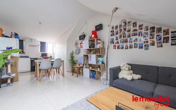 Immeuble à vendre    6 pièces •  Magenta