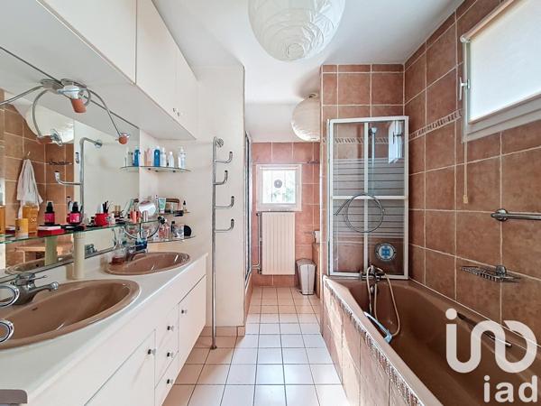 Maison à vendre 8 pièces 203 m² Rungis