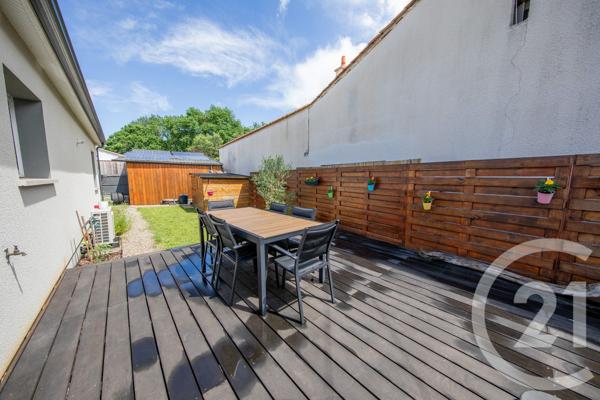 Maison à vendre  4 pièces - 79,28 m 2   LE TAILLAN MEDOC  - 33