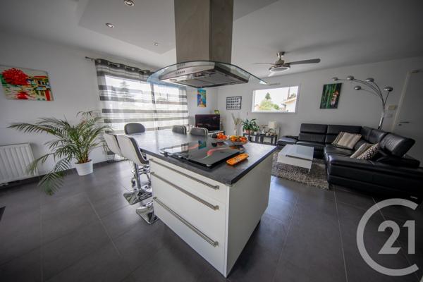 Maison à vendre  4 pièces - 79,28 m 2   LE TAILLAN MEDOC  - 33