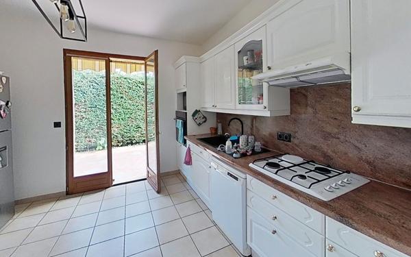 Maison à vendre    5 pièces • 127,09 m2 Chazay-d'Azergues