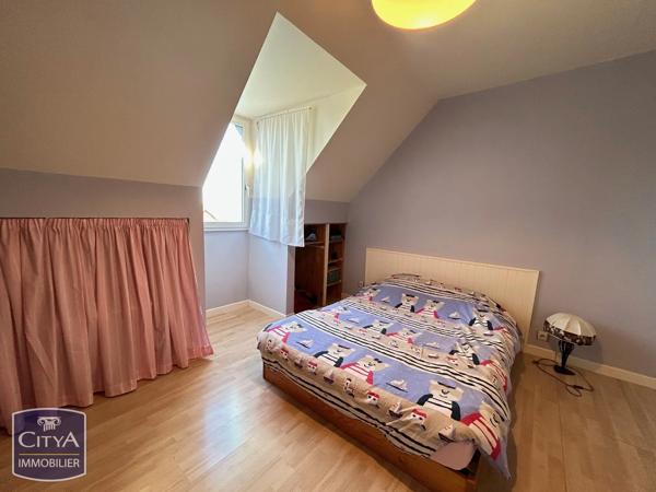 Maison à vendre 5 pièces 200m² Saint-Doulchard (18230)