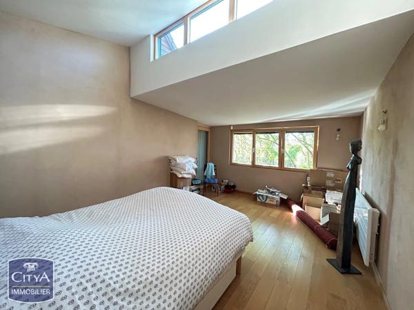 Maison à vendre 5 pièces 200m² Saint-Doulchard (18230)