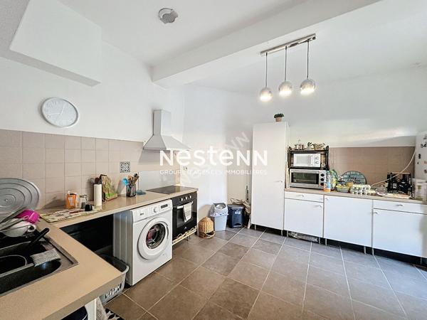 Immeuble Seissan 7 pieces 187 m2 avec jardin