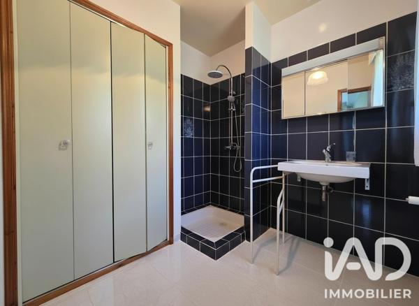 Maison à vendre 8 pièces 220 m² Sainte-Radegonde