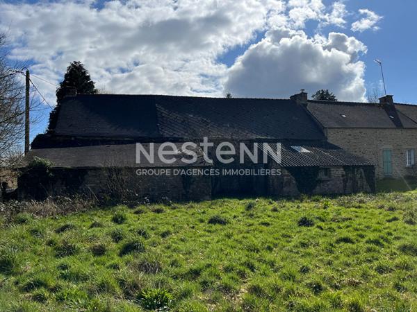 Maison avec 120 m² aménageable + Longère 200 m² à rénover - 5000 m² de terrain - MORBIHAN