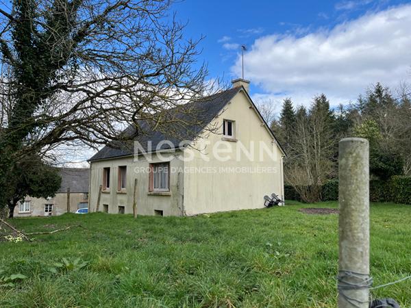 Maison avec 120 m² aménageable + Longère 200 m² à rénover - 5000 m² de terrain - MORBIHAN