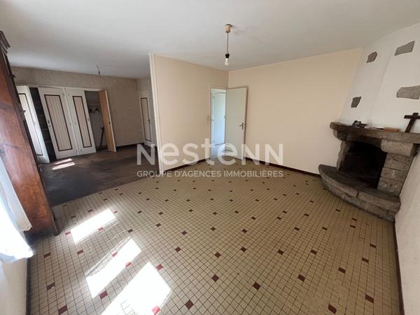 Maison avec 120 m² aménageable + Longère 200 m² à rénover - 5000 m² de terrain - MORBIHAN