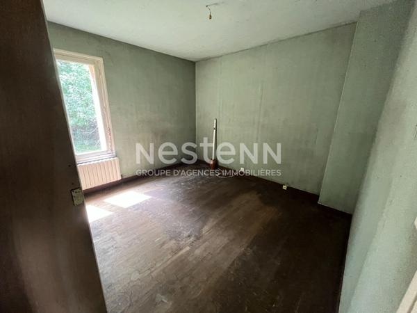 Maison avec 120 m² aménageable + Longère 200 m² à rénover - 5000 m² de terrain - MORBIHAN