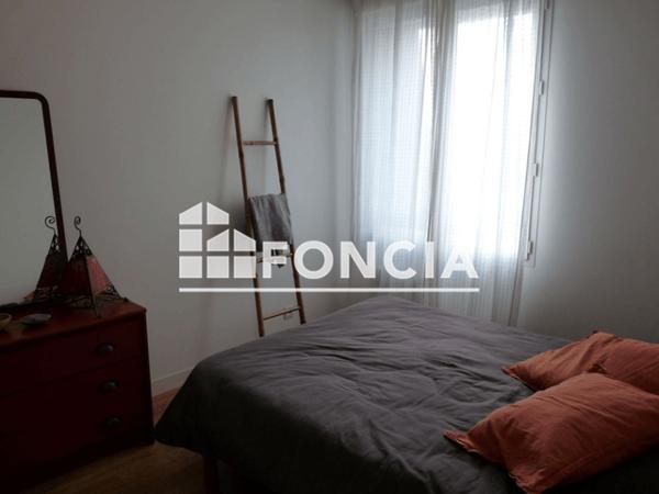 Location Appartement meublé 2 pièces 44.5 m² - 24 RUE VICTOR HUGO Montreuil Juigne 49460