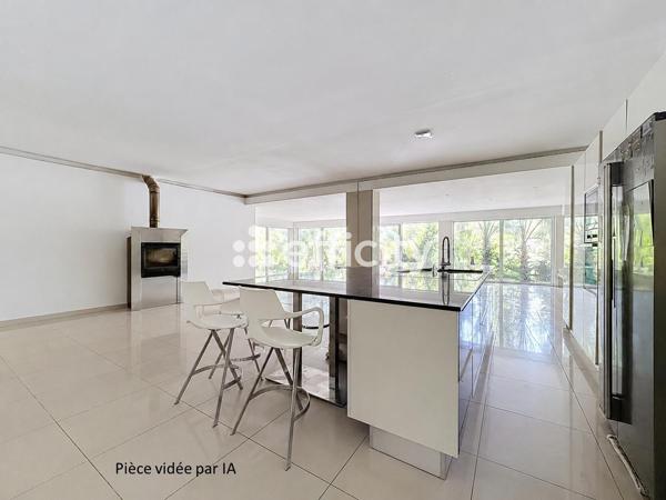 Maison
         3 pièces
        - 142 m² Exclusivité 378 000 €*