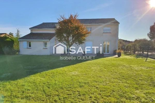 Ensemble de 10 bureaux sur 180 m² : Immeuble de rapport locatif