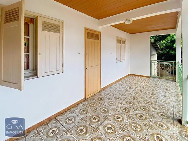 Maison à vendre 4 pièces 131m² Saint-Pierre (97410)