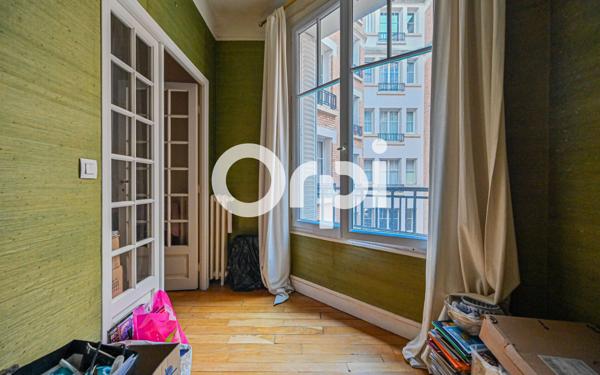 Appartement à vendre    3 pièces •  Paris 20