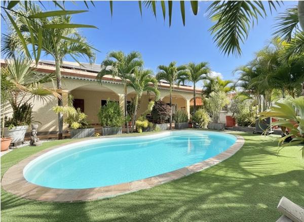 À VENDRE – LA RIVIÈRE SAINT-LOUIS (OUAKI) - Villa familiale T5/6 de 293,50 m² utiles sur 770 m² de terrain