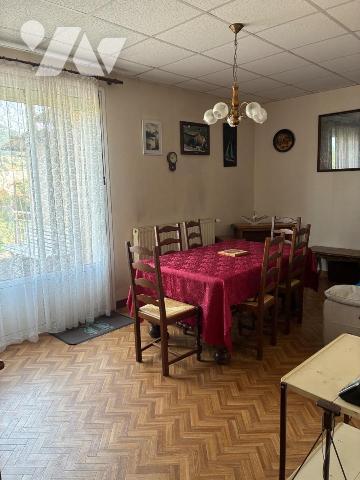 À VENDRE ? AVEYRON, à LAURAS commune de ROQUEFROT-SUR-SOULZON Ensemble immobilier de 177 m² hab...