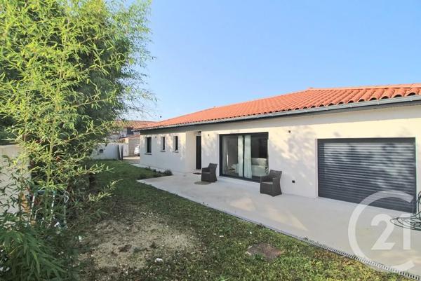 Maison à vendre  5 pièces - 121 m 2   MEYZIEU  - 69