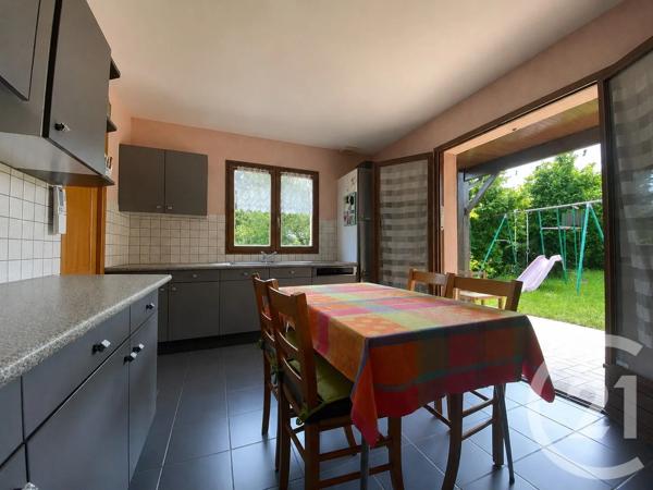 Maison à vendre  5 pièces - 121 m 2   MEYZIEU  - 69