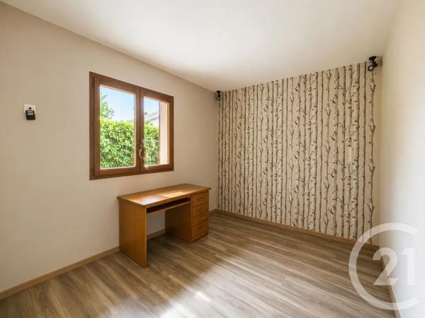 Maison à vendre  5 pièces - 121 m 2   MEYZIEU  - 69