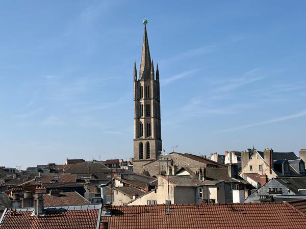 Appartement 8 pièces - 161 m²