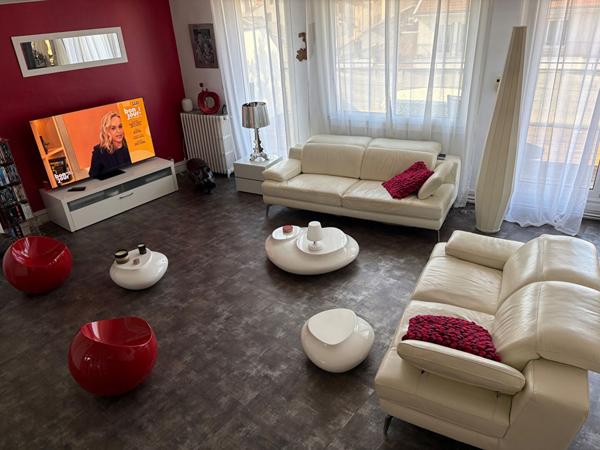 Appartement 8 pièces - 161 m²