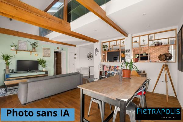 Comme une maison de 161m² au sol en parfait état - Parkings