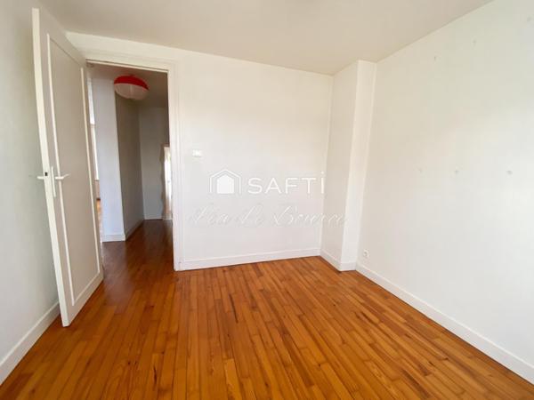 Bel appartement T3, résidence calme et sécurisée.