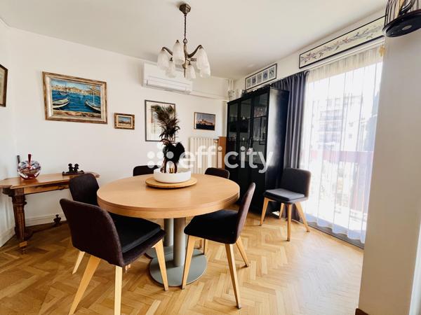 Appartement
         5 pièces
        - 124 m² Exclusivité 388 000 € *