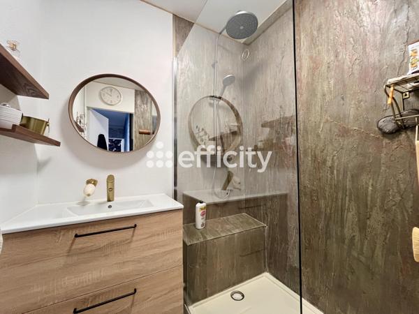 Appartement
         5 pièces
        - 124 m² Exclusivité 388 000 € *