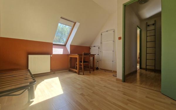 Maison à vendre    5 pièces • 102 m2 Vaires-sur-Marne