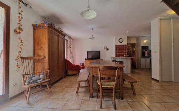 Maison à vendre    5 pièces • 102 m2 Vaires-sur-Marne