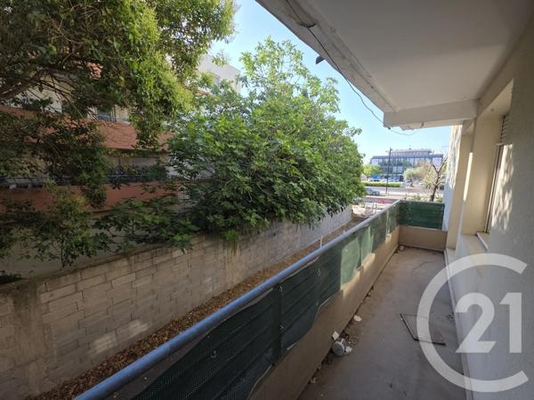 Appartement T3 à vendre  3 pièces - 57,12 m 2   NIMES  - 30