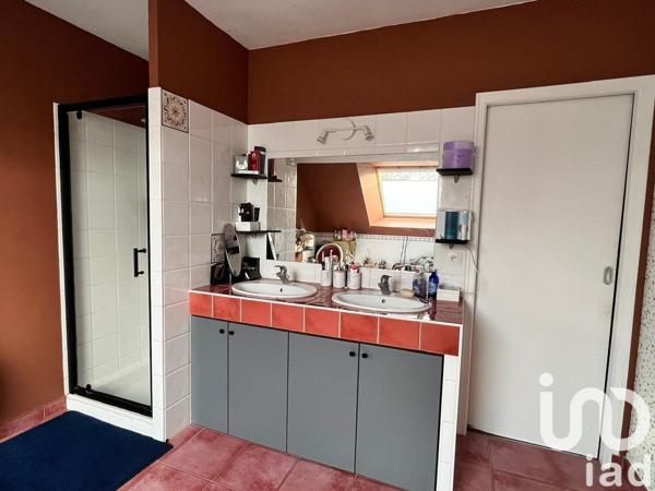 Pavillon 6 pièces de 160 m² à Melesse (35520)