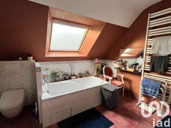 Pavillon 6 pièces de 160 m² à Melesse (35520)