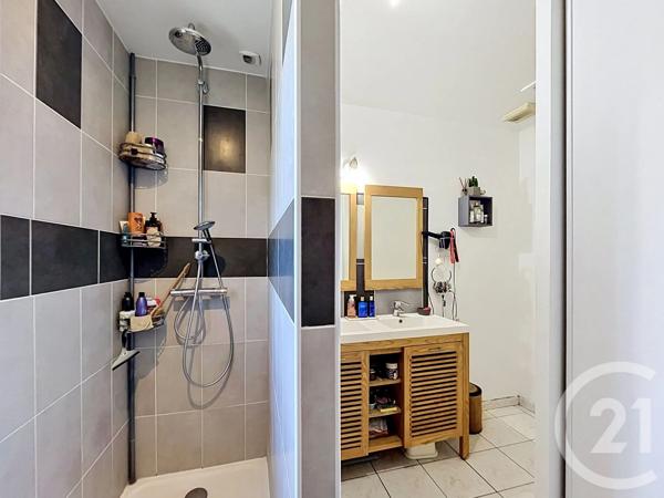 Maison à vendre  6 pièces - 130,80 m 2   MEZE  - 34