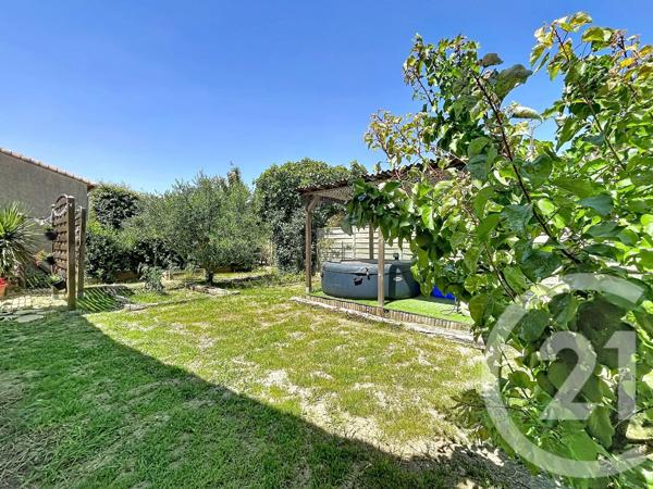 Maison à vendre  6 pièces - 130,80 m 2   MEZE  - 34