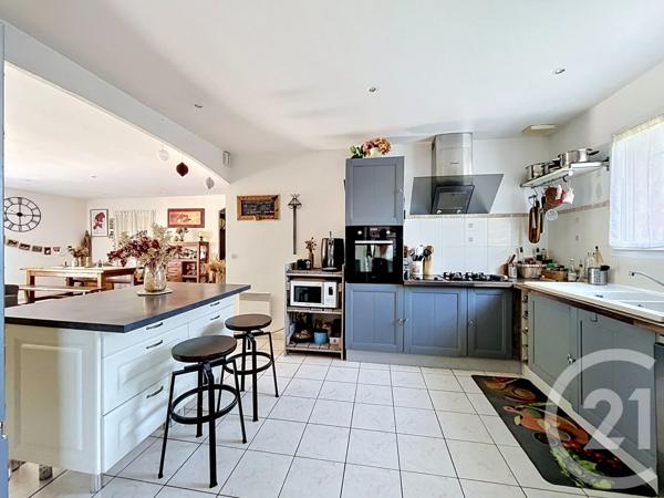Maison à vendre  6 pièces - 130,80 m 2   MEZE  - 34
