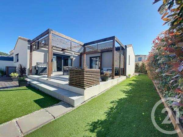 Maison à vendre  6 pièces - 130,80 m 2   MEZE  - 34