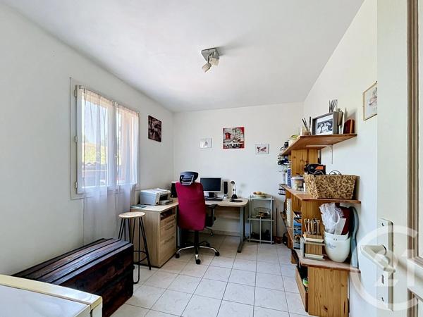 Maison à vendre  6 pièces - 130,80 m 2   MEZE  - 34