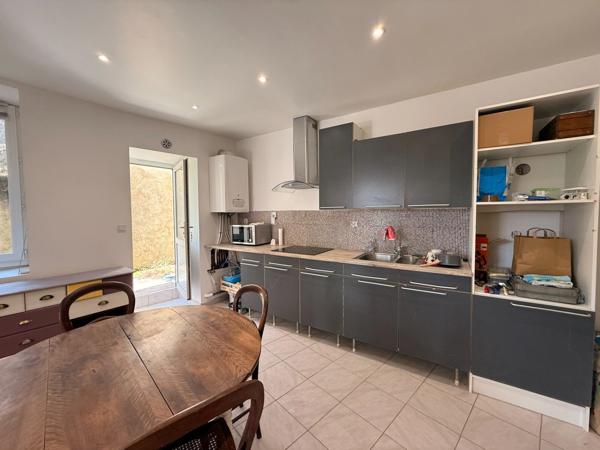 EN EXCLUSIVITE ! Maison de 131m², 5 chambres, avec courette, centre ville, 79 000 €