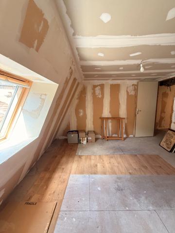EN EXCLUSIVITE ! Maison de 131m², 5 chambres, avec courette, centre ville, 79 000 €