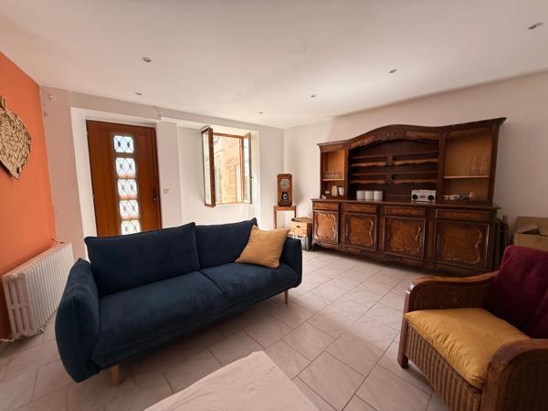 EN EXCLUSIVITE ! Maison de 131m², 5 chambres, avec courette, centre ville, 79 000 €