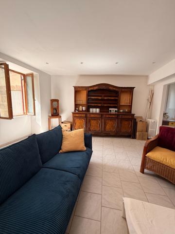 EN EXCLUSIVITE ! Maison de 131m², 5 chambres, avec courette, centre ville, 79 000 €