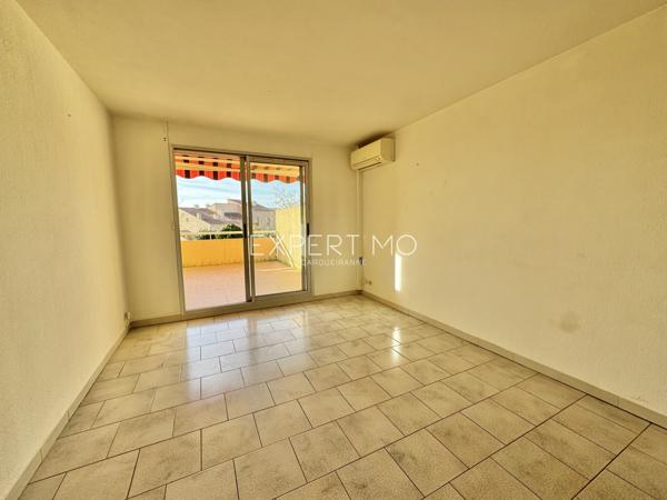 Carqueiranne (83320) Appartement avec grande terrasse et exposition Sud