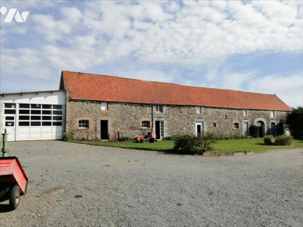 BLAINVILLE SUR MER - Belle propriété d'environ 220 m² habitable !
Vous découvrirez cette propri...