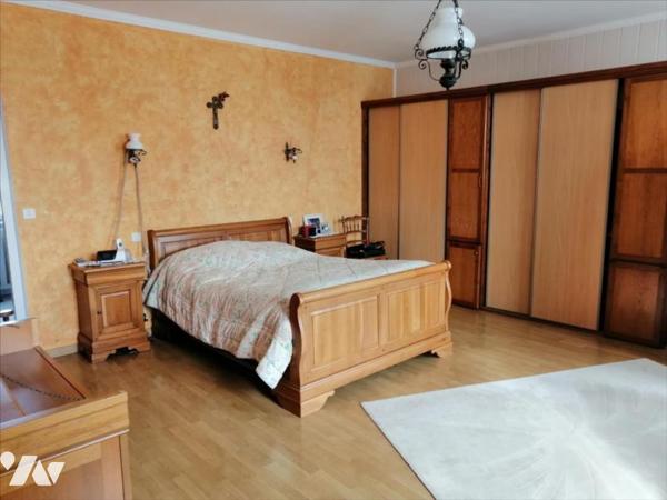 BLAINVILLE SUR MER - Belle propriété d'environ 220 m² habitable !
Vous découvrirez cette propri...