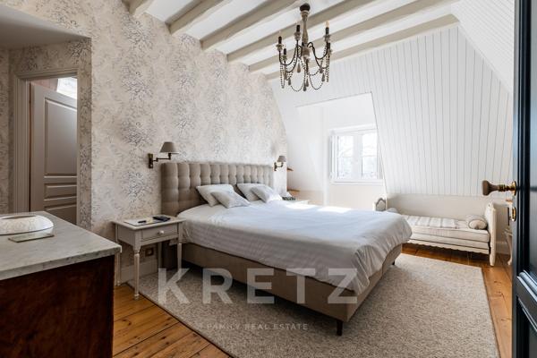 Maison de maître familiale restaurée à Léognan — 750 m², parc aux magnolias, piscine