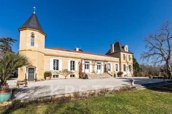 Maison de maître familiale restaurée à Léognan — 750 m², parc aux magnolias, piscine