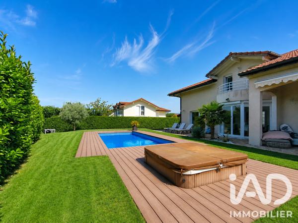 Maison à vendre 9 pièces 289 m² Chens-sur-Léman